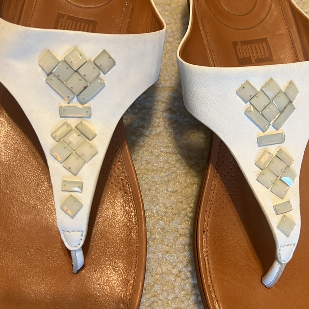 Fitflop White Banda Leather Toe Thong Sandals Size 9 - Picture 7 of 9
